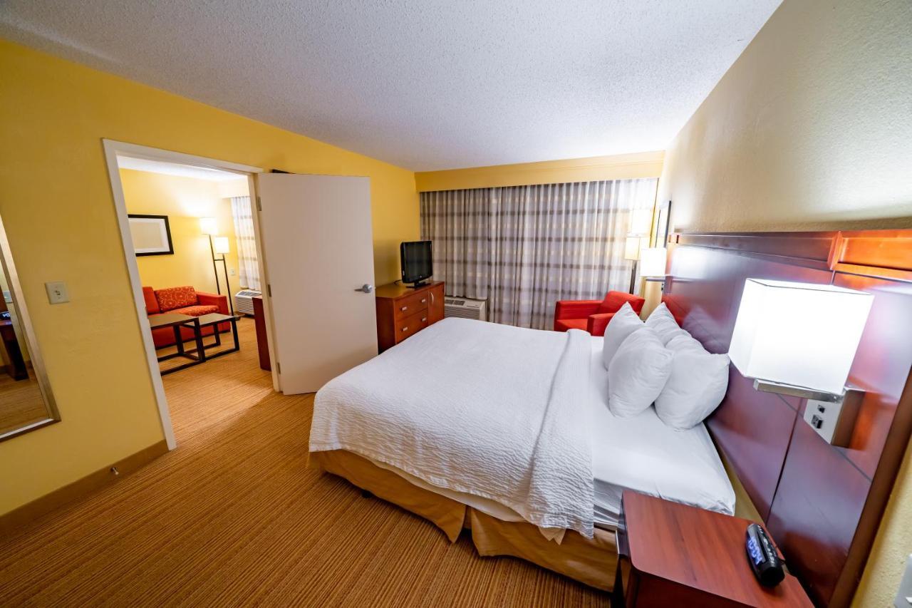 Iowa Inn Bettendorf Quad Cities Eksteriør billede