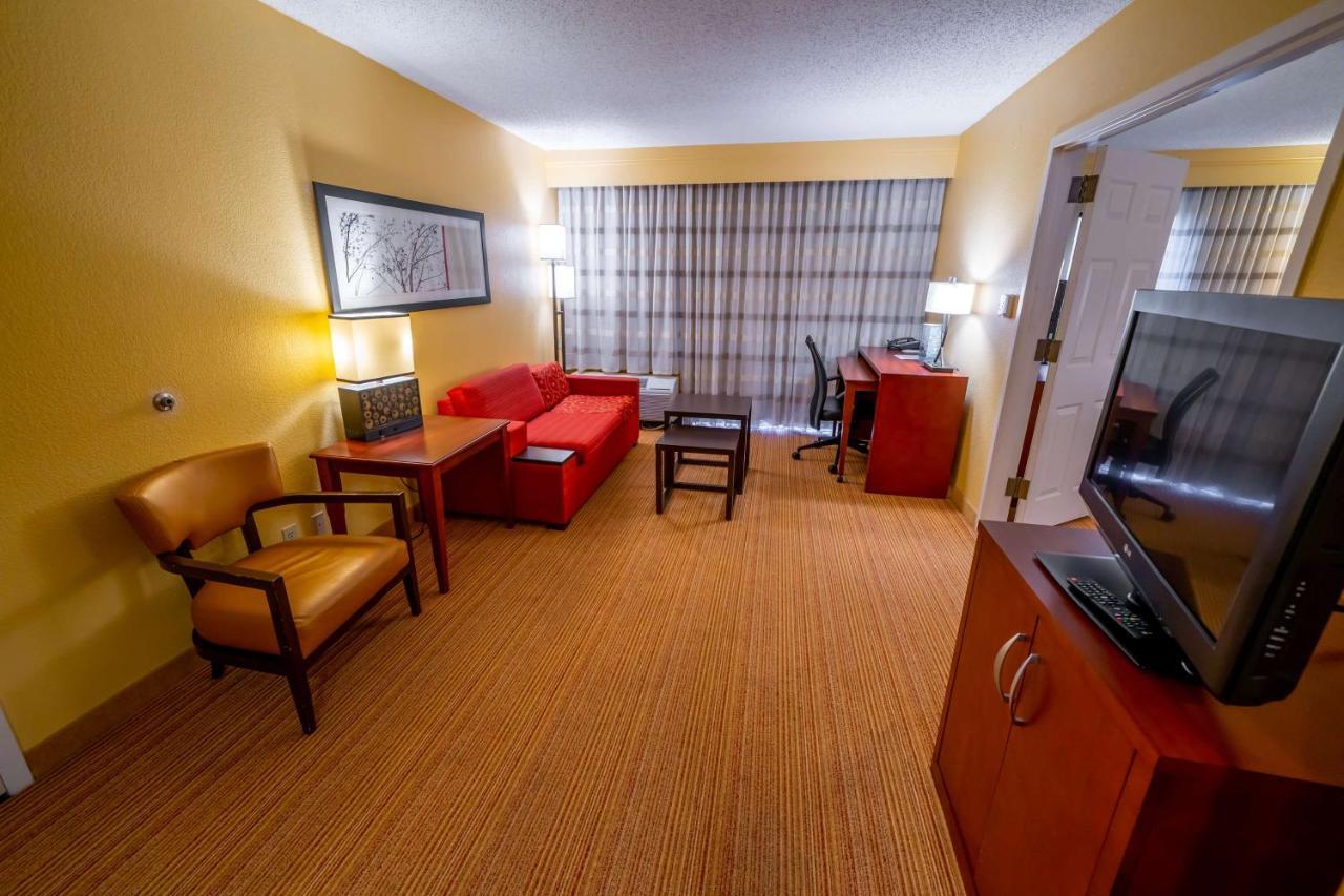 Iowa Inn Bettendorf Quad Cities Eksteriør billede