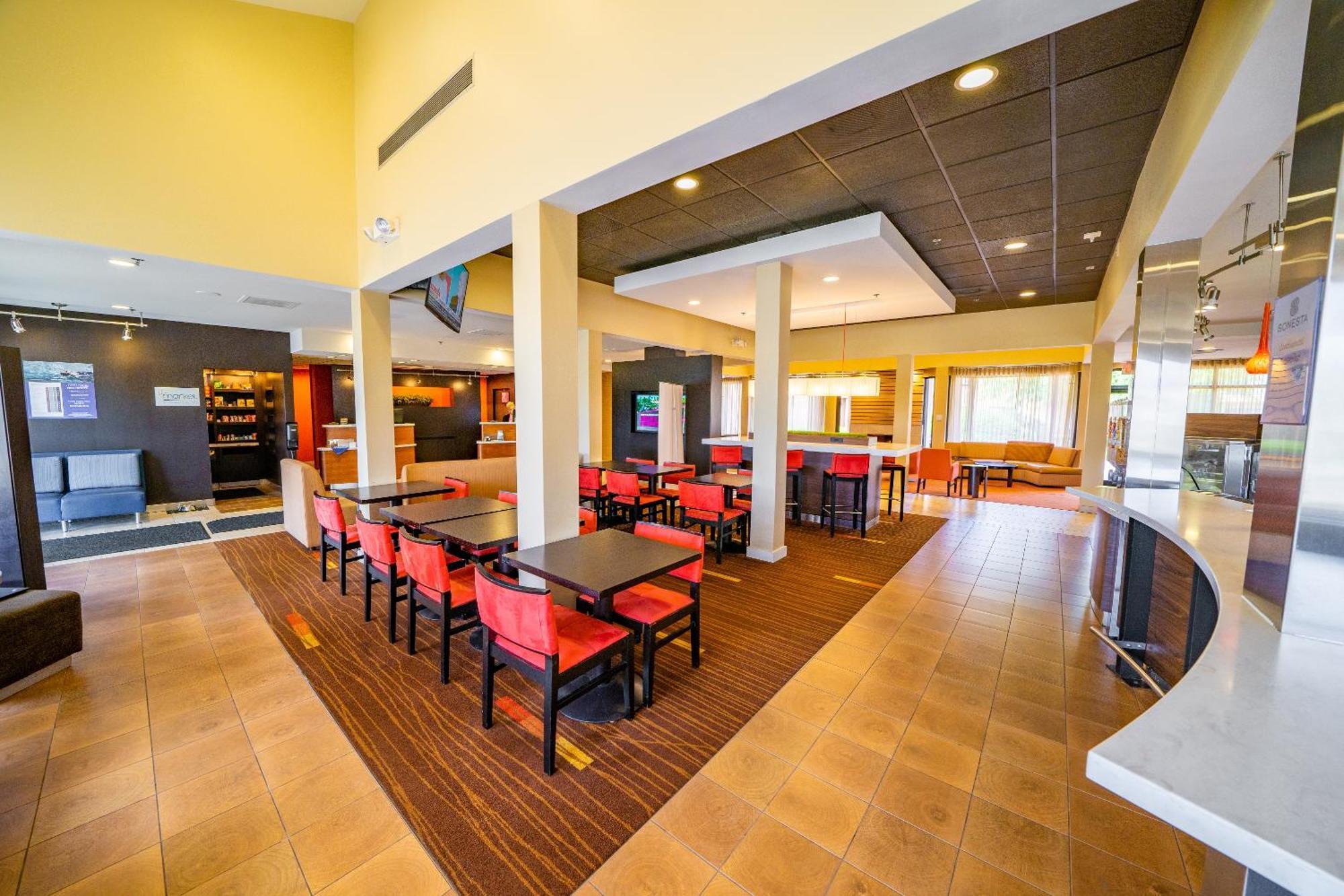 Iowa Inn Bettendorf Quad Cities Eksteriør billede